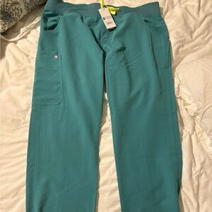 Figs cactus Kade cargo large petite brand new with tags